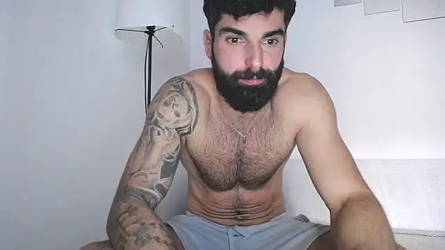 Verycutex online show from February 20, 2025, 1:40 pm