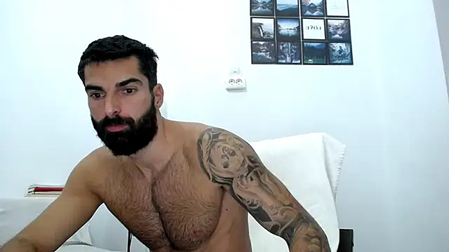 Verycutex online show from October 4, 2025, 7:17 am