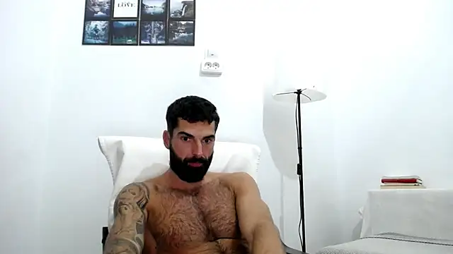 Verycutex online show from October 18, 2025, 8:09 pm