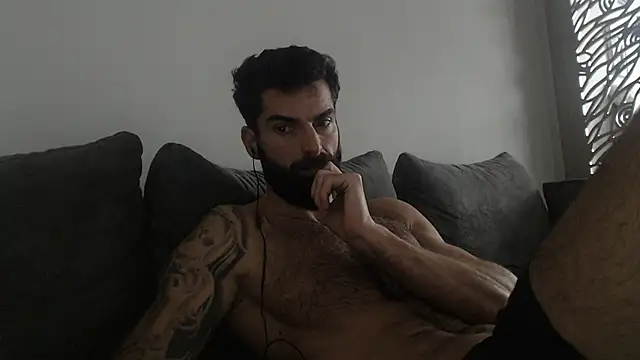 Verycutex online show from November 16, 2025, 8:42 am