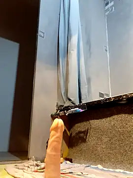 milosek81 online show from November 2, 2025, 2:58 am