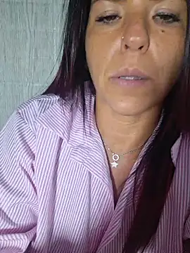 Snapshot of allyson22andy chatting on December 15, 2025, 1:10 am allyson22andy online show from December 15, 2025, 1:10 am