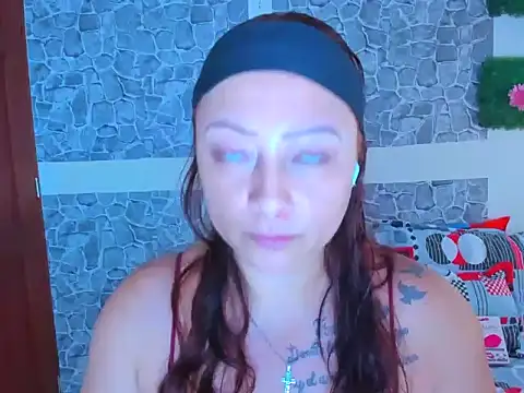 julybravo online show from October 30, 2025, 3:57 pm