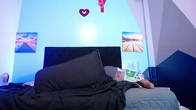 juanses n toro online show from March 10, 2025, 4:25 pm