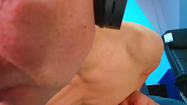 juanses n toro online show from November 4, 2025, 1:10 pm