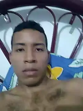 Snapshot of Cede72 chatting on December 16, 2025, 3:33 am Cede72 online show from December 16, 2025, 3:33 am