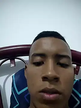 Snapshot of Cede72 chatting on December 17, 2025, 1:11 am Cede72 online show from December 17, 2025, 1:11 am