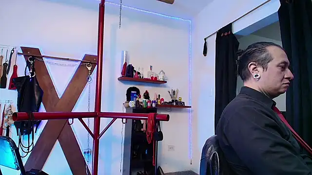 boy n girl online show from February 14, 2025, 9:03 am