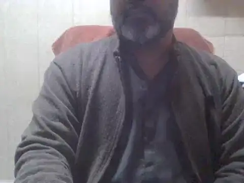 hairymaster95 online show from January 3, 2025, 4:11 am