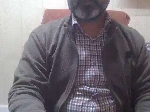 hairymaster95 online show from January 15, 2025, 9:35 am