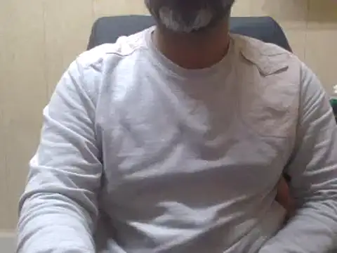 hairymaster95 online show from January 26, 2025, 7:53 am