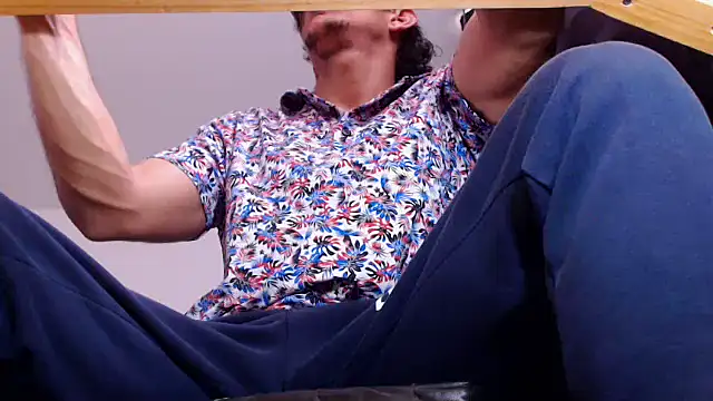 Snapshot of ErosFindomKing chatting on November 28, 2025, 6:32 pm ErosFindomKing online show from November 28, 2025, 6:32 pm