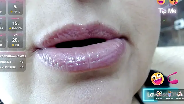 Kerly Doll online show from January 21, 2025, 10:08 pm