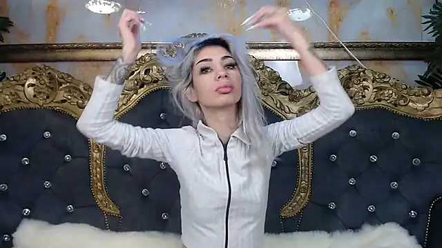 Jasminporn online show from December 2, 2025, 6:52 am