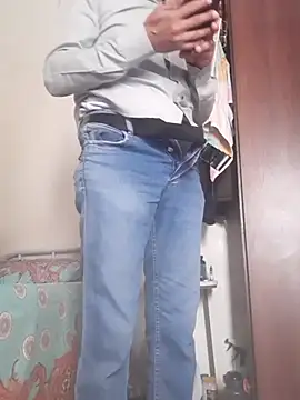 akramali40yo online show from December 4, 2025, 6:01 am