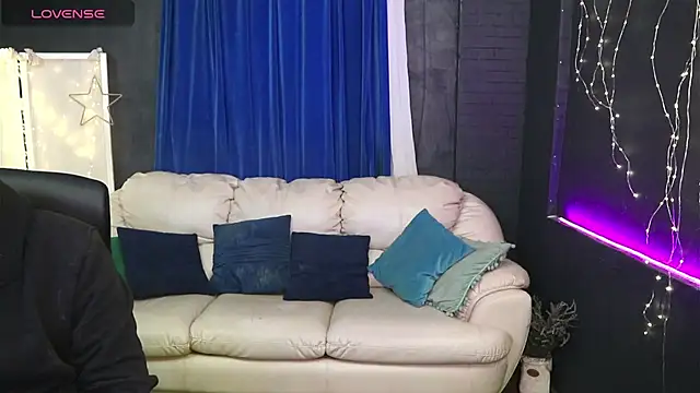 AlisaAleksandr online show from February 12, 2025, 7:13 pm