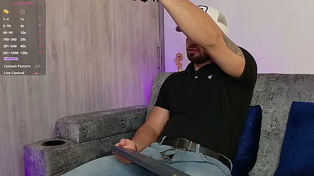 Snapshot of mr_david_cox chatting on March 13, 2025, 1:21 am mr david cox online show from March 13, 2025, 1:21 am