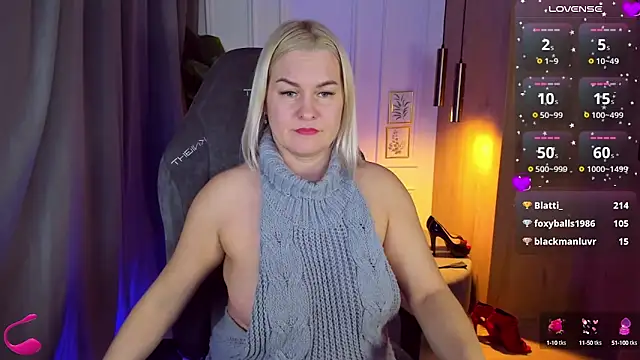 Snapshot of YolandaKiss chatting on February 20, 2025, 8:03 pm YolandaKiss online show from February 20, 2025, 8:03 pm