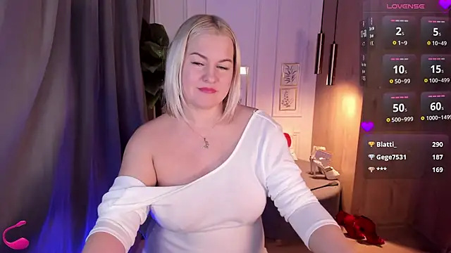 Snapshot of YolandaKiss chatting on February 23, 2025, 2:40 am YolandaKiss online show from February 23, 2025, 2:40 am