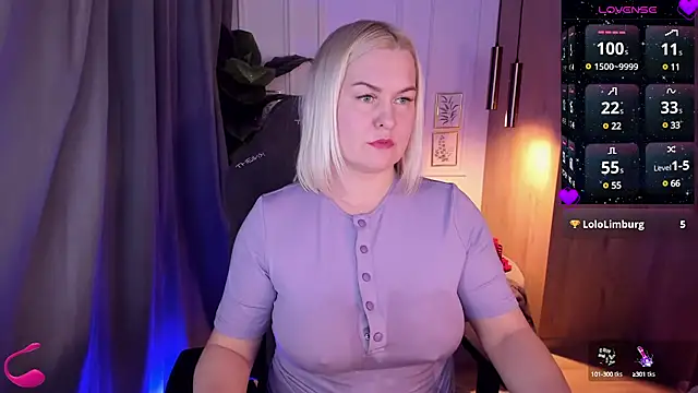 Snapshot of YolandaKiss chatting on February 25, 2025, 5:30 am YolandaKiss online show from February 25, 2025, 5:30 am