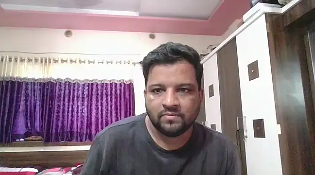 Snapshot of dhruv_love chatting on February 28, 2025, 5:37 am dhruv love online show from February 28, 2025, 5:37 am