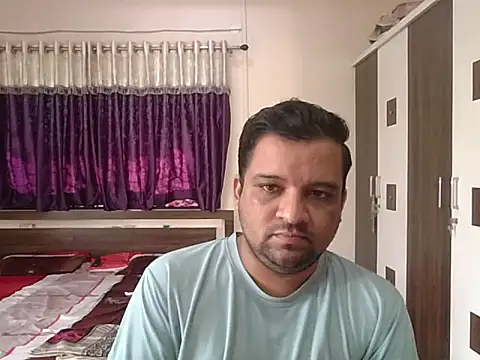 Snapshot of dhruv_love chatting on October 10, 2025, 4:11 am dhruv love online show from October 10, 2025, 4:11 am