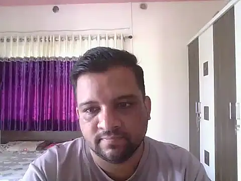 Snapshot of dhruv_love chatting on October 24, 2025, 3:58 am dhruv love online show from October 24, 2025, 3:58 am