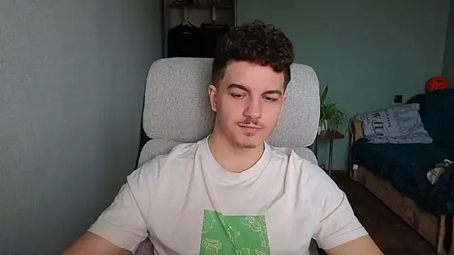 Remy Miles online show from December 1, 2025, 10:09 am