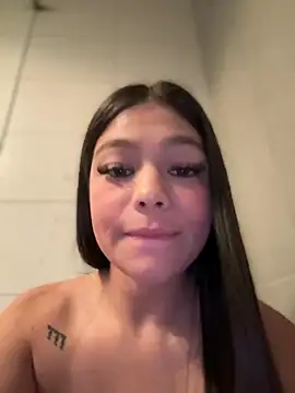 Alyshanon18 online show from January 10, 2025, 9:23 am