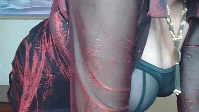 Snapshot of Milf4love50 chatting on November 4, 2025, 1:32 pm Milf4love50 online show from November 4, 2025, 1:32 pm