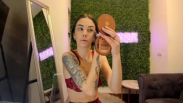 Snapshot of realhotfallingdevil chatting on January 25, 2025, 6:12 am realhotfallingdevil online show from January 25, 2025, 6:12 am