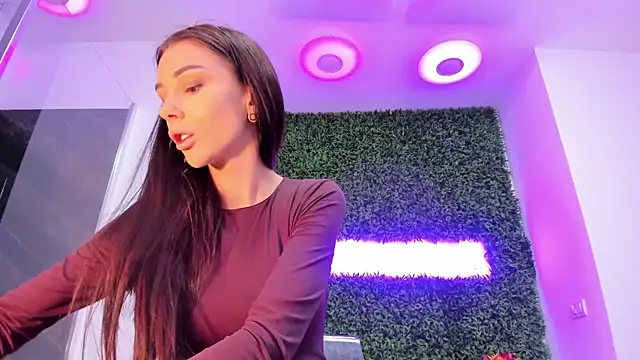 Snapshot of realhotfallingdevil chatting on November 25, 2025, 4:23 am realhotfallingdevil online show from November 25, 2025, 4:23 am