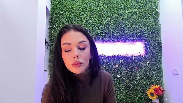 Snapshot of realhotfallingdevil chatting on December 18, 2025, 5:35 am realhotfallingdevil online show from December 18, 2025, 5:35 am