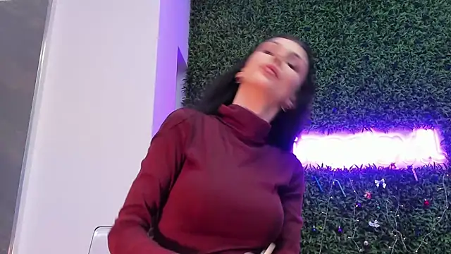 Snapshot of realhotfallingdevil chatting on December 19, 2025, 5:47 am realhotfallingdevil online show from December 19, 2025, 5:47 am