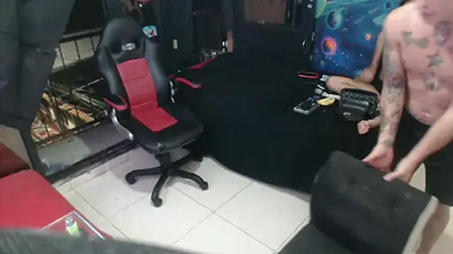 Snapshot of dounolimist777 chatting on December 19, 2025, 3:35 am dounolimist777 online show from December 19, 2025, 3:35 am