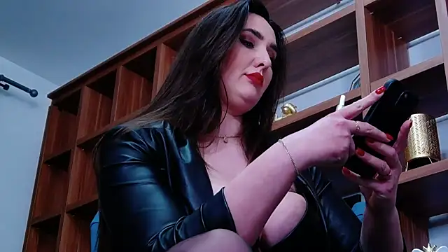 Snapshot of Mistress_Audrey chatting on March 7, 2025, 5:29 am Mistress Audrey online show from March 7, 2025, 5:29 am