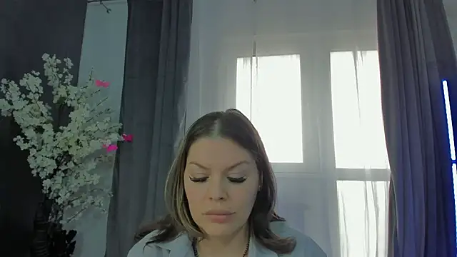 Raven Luna online show from December 5, 2024, 10:23 am