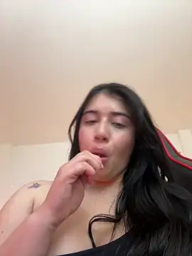 Snapshot of KallyMyller1 chatting on January 23, 2025, 10:33 pm KallyMyller1 online show from January 23, 2025, 10:33 pm