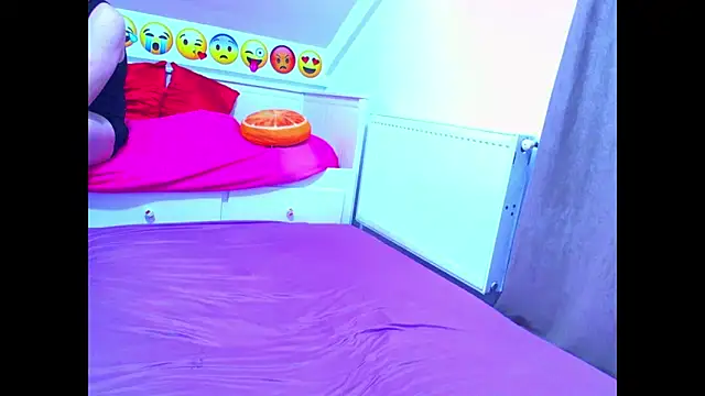 evehotty online show from November 16, 2025, 8:03 pm