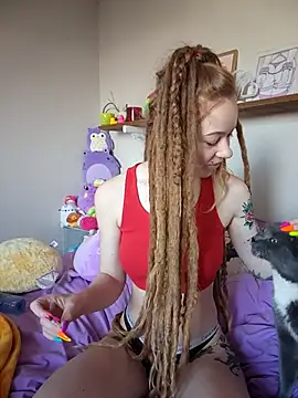 Snapshot of LucidLucy chatting on March 18, 2025, 12:58 pm LucidLucy online show from March 18, 2025, 12:58 pm