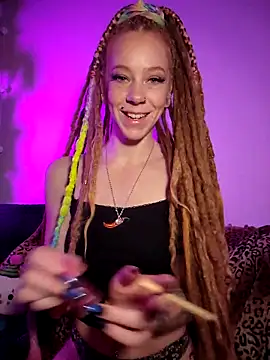 Snapshot of LucidLucy chatting on October 12, 2025, 9:41 am LucidLucy online show from October 12, 2025, 9:41 am