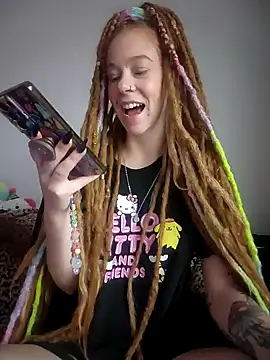 Snapshot of LucidLucy chatting on November 28, 2025, 2:09 pm LucidLucy online show from November 28, 2025, 2:09 pm