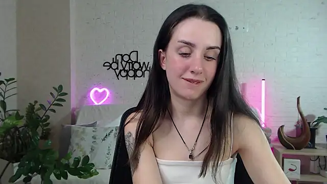 Snapshot of FranceskoJones chatting on March 4, 2025, 7:01 pm FranceskoJones online show from March 4, 2025, 7:01 pm