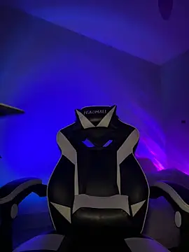 thebrattygoddess online show from December 22, 2024, 12:38 pm