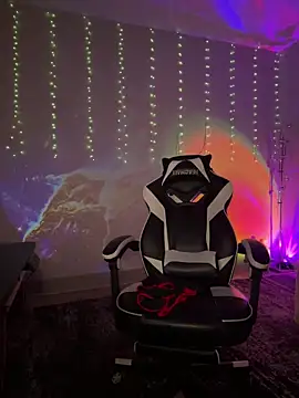 thebrattygoddess online show from March 13, 2025, 2:05 am