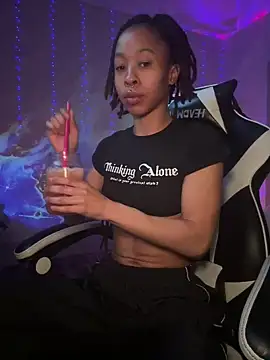 thebrattygoddess online show from March 15, 2025, 12:04 am