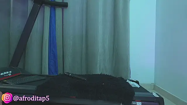 Snapshot of afroditaP_ chatting on February 1, 2025, 3:50 pm afroditaP online show from February 1, 2025, 3:50 pm