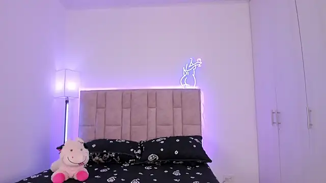 DannaTeen online show from February 5, 2025, 9:18 pm