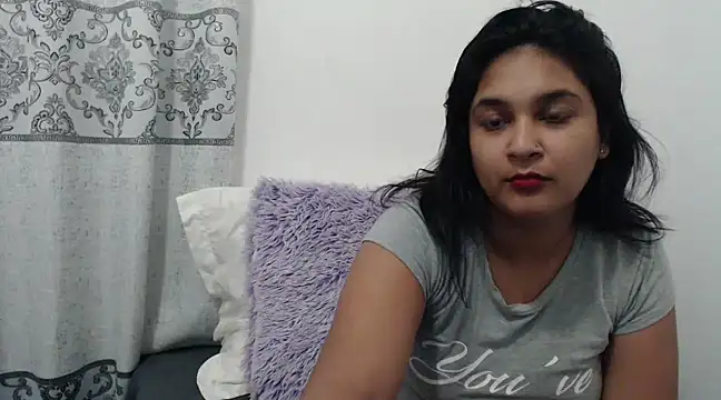 Snapshot of Indianbloom- chatting on January 22, 2025, 8:06 pm Indianbloom- online show from January 22, 2025, 8:06 pm