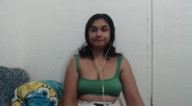 Snapshot of Indianbloom- chatting on January 27, 2025, 12:33 am Indianbloom- online show from January 27, 2025, 12:33 am